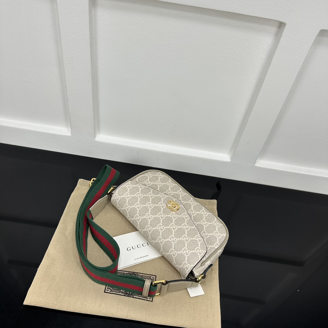 Gucci Satchel Bags